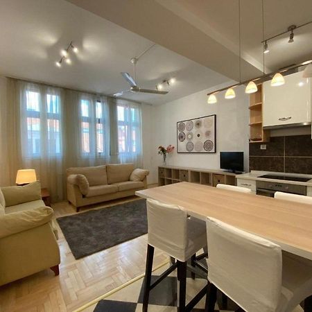Downtown Gozsdu Vibe Apartment II Budapest Ngoại thất bức ảnh