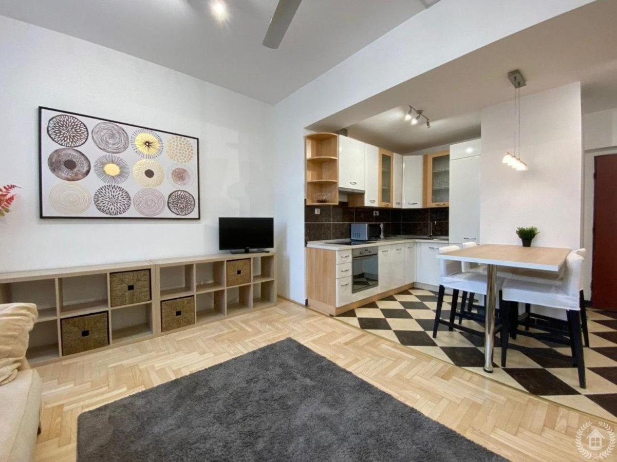 Downtown Gozsdu Vibe Apartment II Budapest Ngoại thất bức ảnh