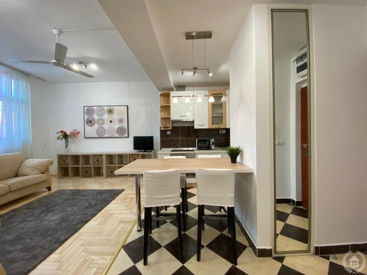 Downtown Gozsdu Vibe Apartment II Budapest Ngoại thất bức ảnh