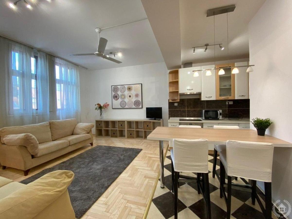 Downtown Gozsdu Vibe Apartment II Budapest Ngoại thất bức ảnh