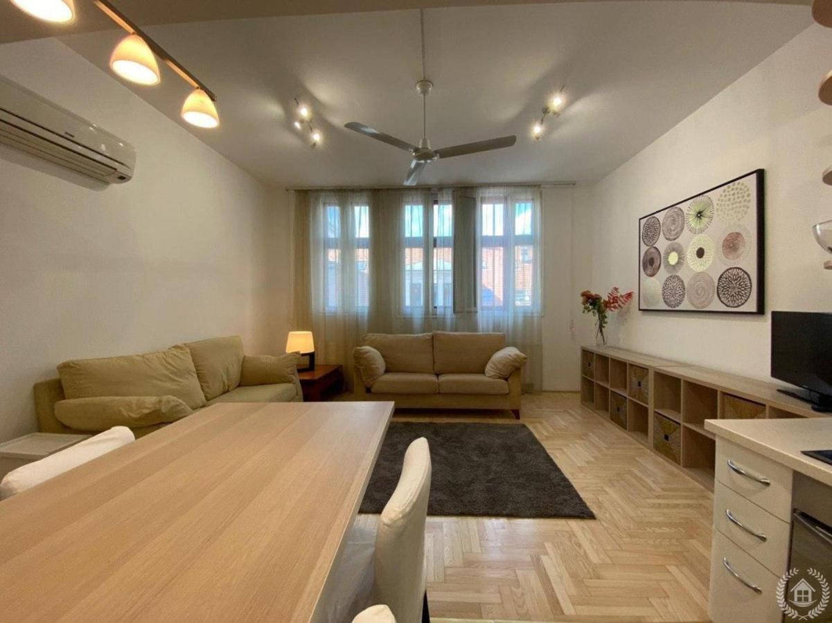 Downtown Gozsdu Vibe Apartment II Budapest Ngoại thất bức ảnh